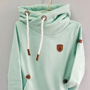 Wanakome Hoodie
